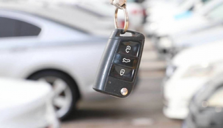 İkinci el araç fiyatları arttı mı? Nisan ayı verileri belli oldu...