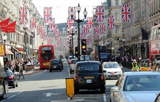 Zamira Hacıyeva İngiltere de 16.3 milyon sterlin harcadı: Evini kaybedecek!