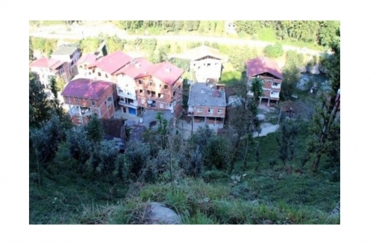 Rize'de heyelan nedeniyle 4 ev boşatıldı!