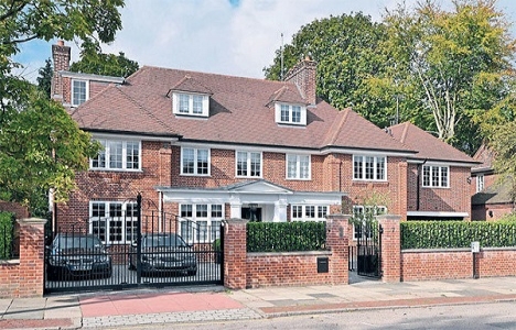 Mesut Özil Londra daki villasını yeniledi!