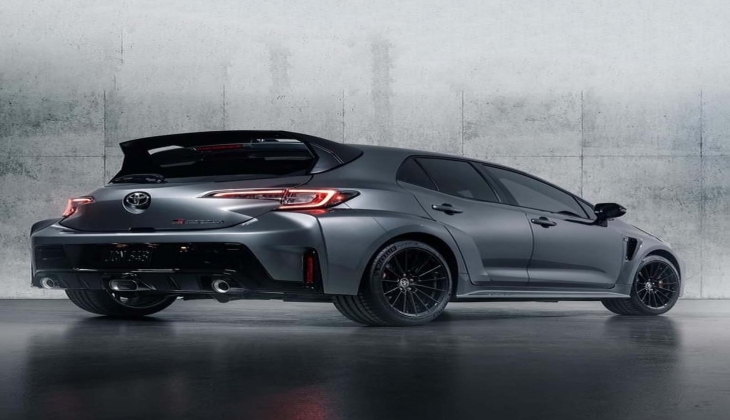 Toyota Corolla GR ye gizli dedektif temalı tanıtım! Teknik özellikleri ve fiyatıyla şaşırttı