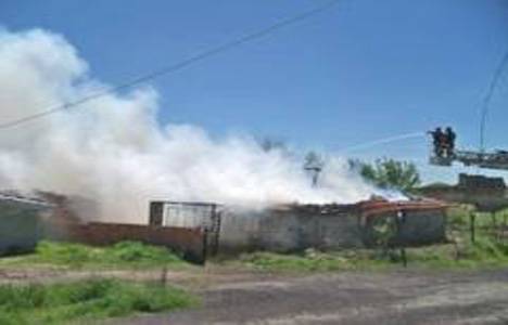 Hatay'da tek katlı bir evde yangın çıktı!