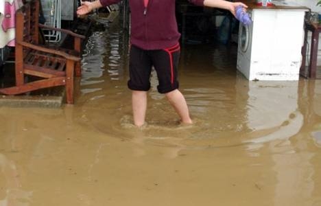 Hırvatistan'da ev ve iş yerleri su altında kaldı!