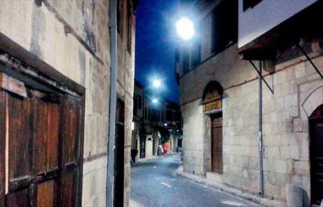 Tarsus'un tarihi sokakları aydınlatıldı!