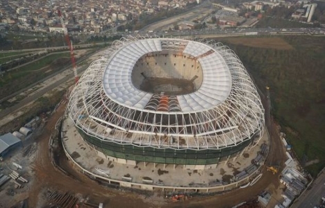 Timsah Arena Stadı'nın timsah kafası bu ay monte edilecek!