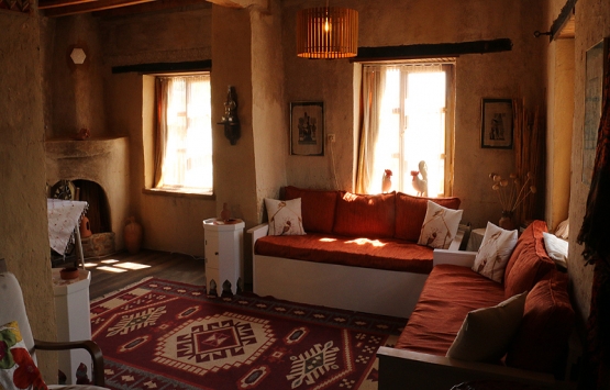 Sonsuz Şükran köyünün kerpiç evleri betona alternatif oldu!