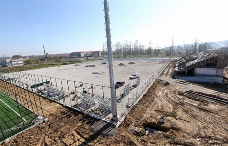 Sakarya'da 20 dönüm spor alanı inşaatı devam ediyor!