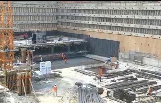 Mesa Cadde de inşaat durmadı!