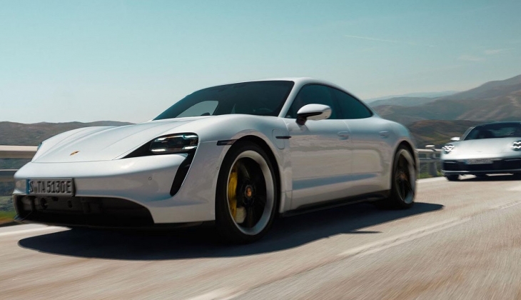 Spor otomobil tutkunları için Porsche Taycan Haziran fiyatları merak ediliyor! 