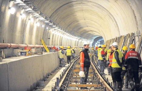 İstanbul'da 7 bin kişi metro için yeraltında çalışıyor!
