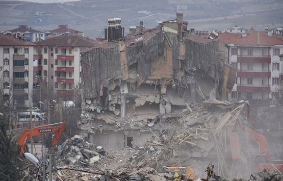 İzmir'de depremzedelere hasar ödemeleri yapılmaya başladı!
