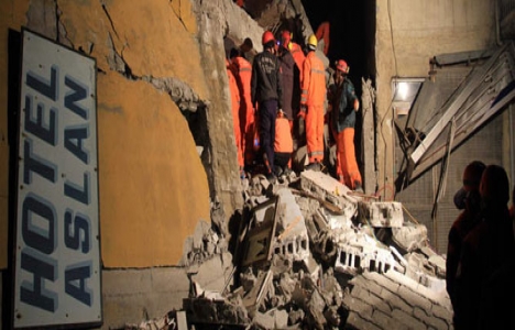 Van depreminde yıkılan apartmanın sahibi Nezir Baş için hapis istemi!