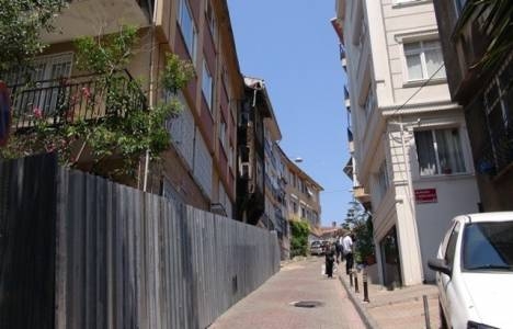 Sultantepe'de metro çalışması nedeniyle binalar hasar gördü!