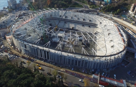 Vodafone Arena inşaatında çalışmalar neden yavaşladı?