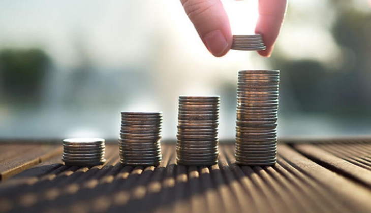 Paraya para demeyeceksiniz! Su akarken testiyi doldurun!