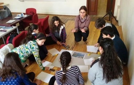 Çocuklar Beyoğlu’nu yeniden inşa ediyor!