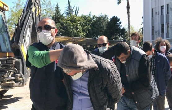Mersin de dublörlü tapu dolandırıcılığı yaptıkları iddia edilen zanlılar yakalandı!