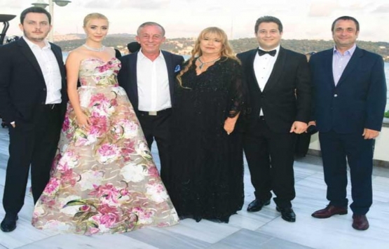 Hüseyin Ağaoğlu nun oğlu Onur Ağaoğlu evlendi!