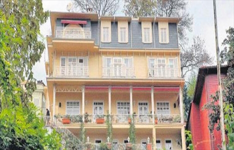 Hülya Avşar Tarabya daki evini 3 milyon dolara satıyor!