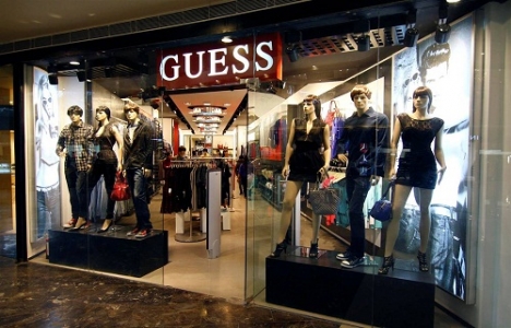 Guess ilk outlet mağazasını Viaport Asia'da açtı!