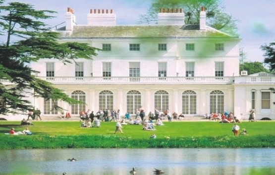 Düşes Meghan Markle yeni evi için 3 milyon sterlin harcadı!