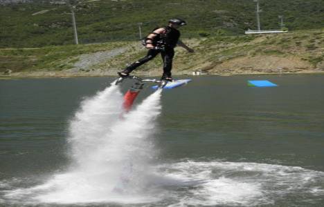 Kablolu su kayağı Antalya'da turistlerin yeni ilgi odağı oldu!