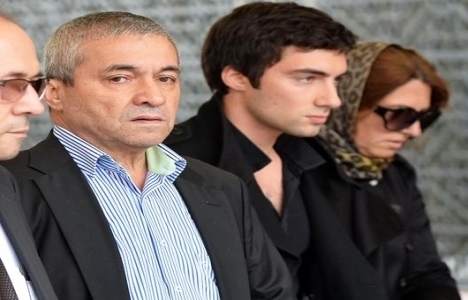 Cem Garipoğlu'nun annesinin dairesi ve dükkanı satıldı!