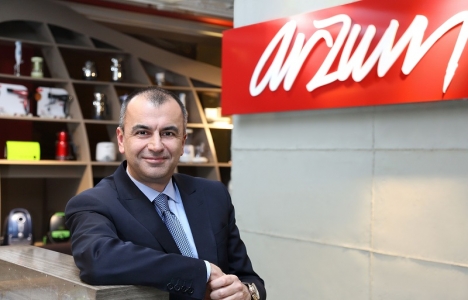 Türk müteahhitler Katar da 13,7 milyar dolar iş üstlendi!