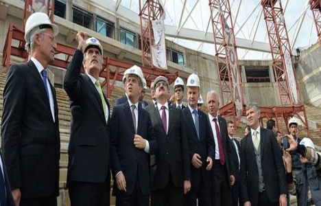 Bakan Kılıç, Bursa stadını ziyaret etti!