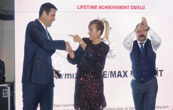 Evrim Kırmızıtaş Başaran Yaşam Boyu Başarı ödülü aldı!