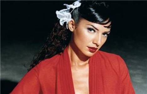 Eyşan Özhim Bozcaada'daki arsasını ve Riva Konakları'ndaki evini satıyor!