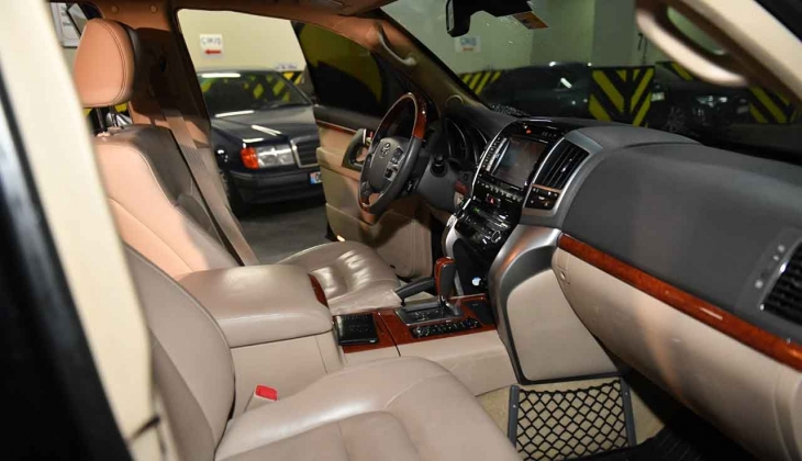 Ankara Büyükşehir Belediyesi Melih Gökçek in iade ettiği makam aracını satacak! İşte fiyatı