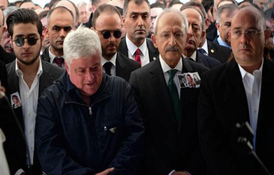 Mina Başaran son yolculuğuna uğurlandı! Kahreden anlar!