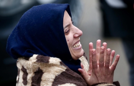 Kartal daki enkazdan 45 saat sonra bir kişi çıkarıldı!