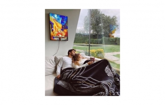 Gamze Erçel’in iki katlı cam evi!