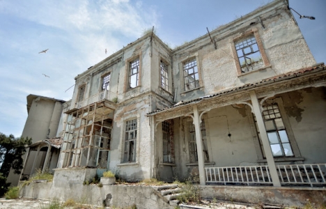Heybeliada Sanatoryumu kaderine terk edildi!