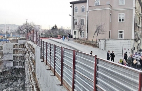 Otopark inşaatı Haydarpaşa Numune Hastanesi'ni çatlattı!