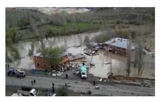 Sular altında kalan Sarıkamış Karakurt köyünde yıkım başladı!