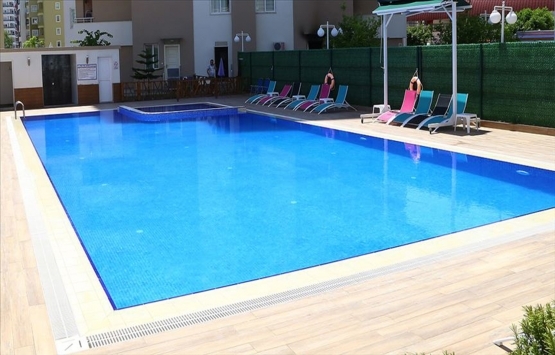 Sağlık Bakanlığından sitelerdeki yüzme havuzları için koronavirüs tedbirleri!