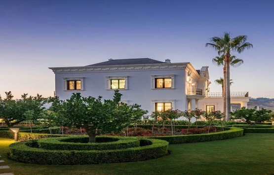 Dubai Emiri nin Darıca daki gözkamaştıran altın kaplama malikanesi!