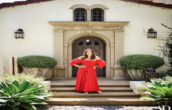 Alessandra Ambrosio evinin kapılarını açtı!