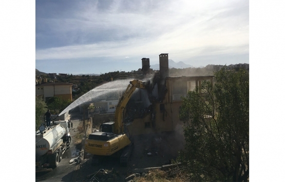 Kayseri'de kamulaştırma çalışmaları tamamlanan binalar yıkıldı!