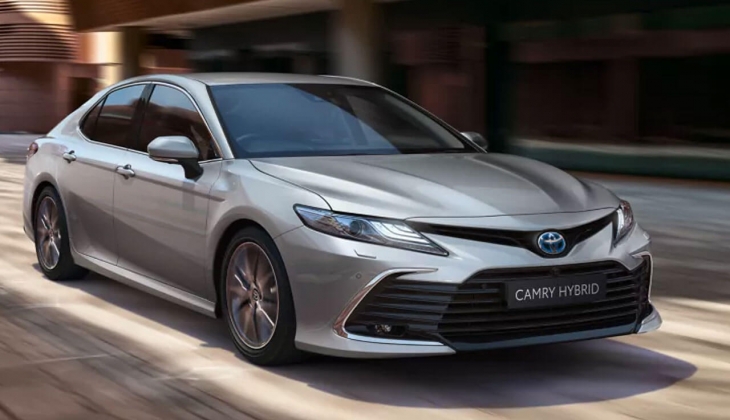 Toyota dan yaz sürprizi! Yeni Camry ye özel ÖTV oranlı fiyatlar! Sakın kaçırmayın! İşte 16 Temmuz 2022 fiyat listesi