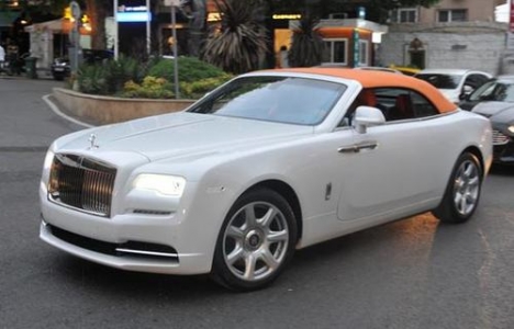 Ali Ağaoğlu na Babalar Günü hediyesi 6 milyon TL lik Rolls Royce!