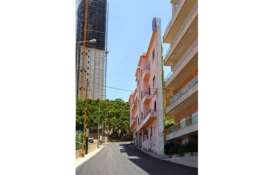 Dünyada eşi benzeri olmayan bina: Genişliği 60 santim!