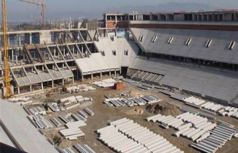 Timsah Arena'nın çatısı depreme dayanıklı olacak!