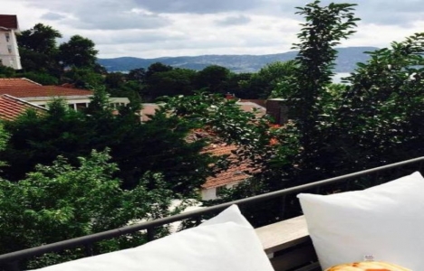 İşte ünlülerin deniz manzaralı evleri!