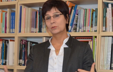 Tezcan Karakuş Candan kimdir?