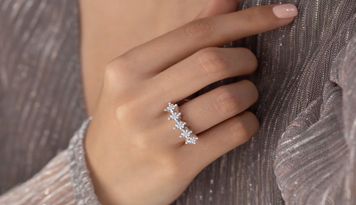 D Diamond dan pırlanta beş taş yüzüklere yüzde 50 ye varan indirim! 6 Kasım 2022 fiyat listesi... 