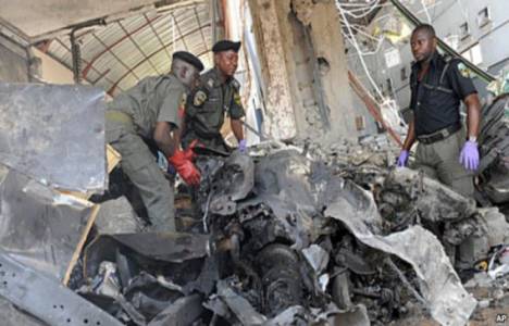 Nijerya'da kilisenin konukevi çöktü!